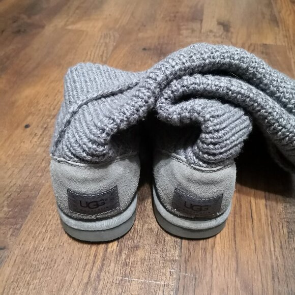 UGG Women's Classic Cardy Sock Boots Gray Knit Sheepskin Winter Fold Over Size 6 - Picture 5 of 9